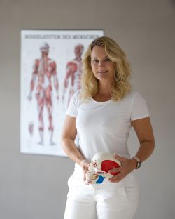 Physiotherapeutin Anke Eidmann - Manualtherapeutin - Sektorale Heilpraktikerin - CMD Therapie